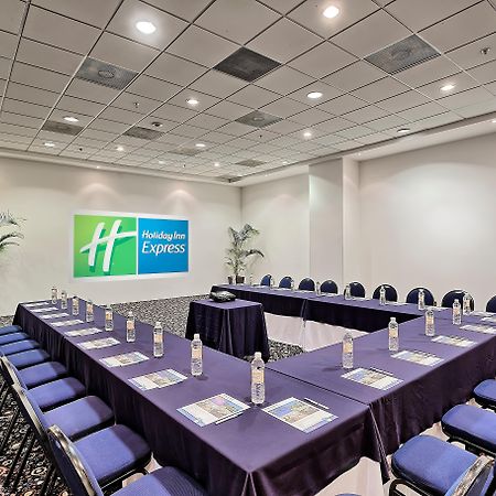 Holiday Inn Express Villahermosa By Ihg Exterior foto
