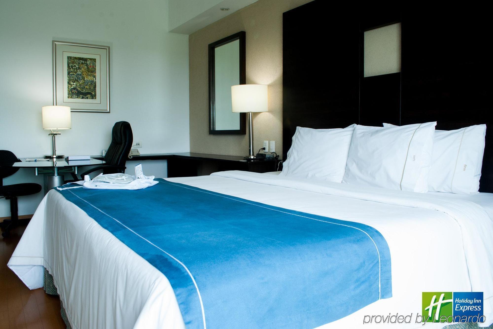 Holiday Inn Express Villahermosa By Ihg Exterior foto